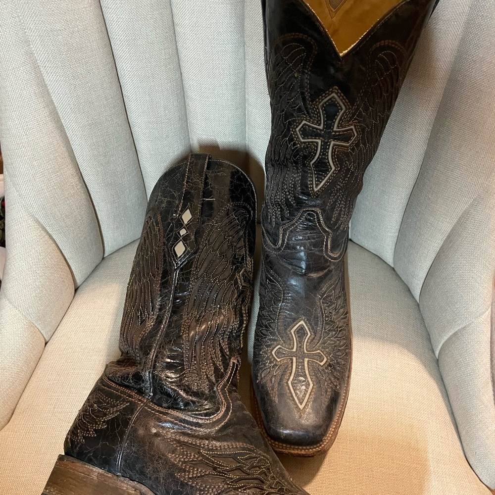 Corral Boots - Picture 2 of 4